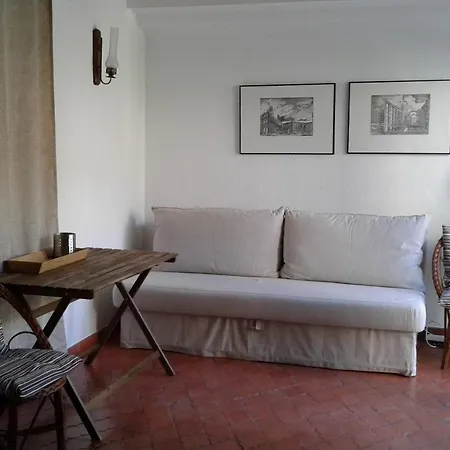 Quarto em Acomodações Particulares Sunny And Cozy Close To Center Cascais